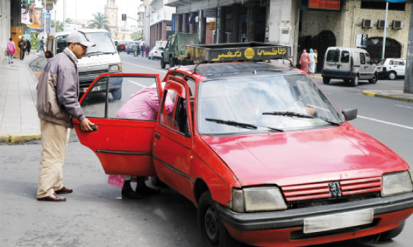 Transport : Le collectif national du secteur des taxis menace d’observer un sit-in
